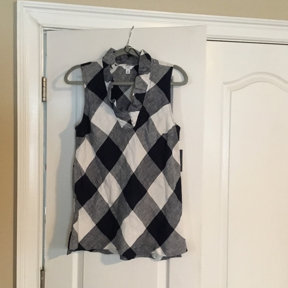 crown & ivy Navy and White Sleeveless Ruffle-Collar Plaid Top